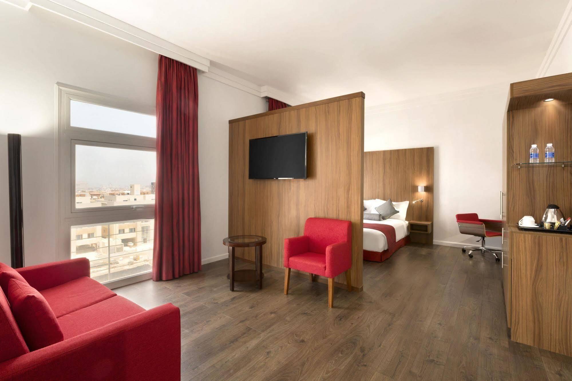 Ramada Encore Al Khobar Olaya Экстерьер фото