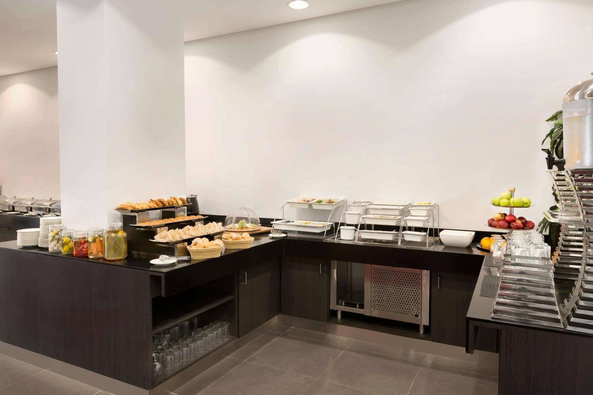 Ramada Encore Al Khobar Olaya Экстерьер фото